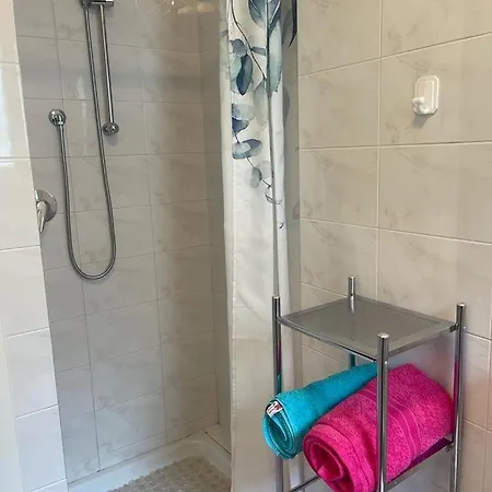 2 Pieces-4 Personnes Apartment